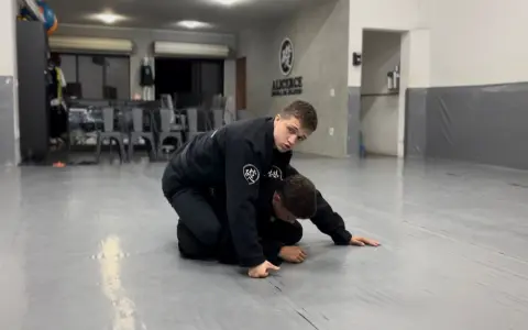 Ida para as Costas como Opção da Raspagem Kemporiana
